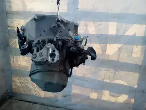 Foto de CAJA CAMBIOS PEUGEOT 208 1.2 12V e-VTi (82 CV / 60 KW) referencia 20A704 foto 7