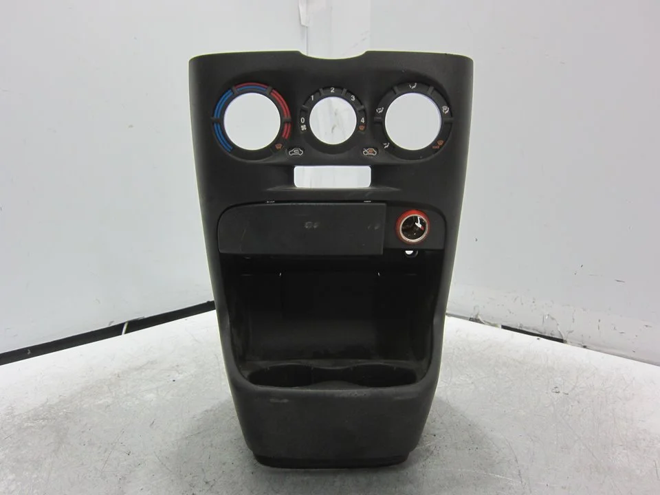 Foto de CONSOLA CENTRAL FIAT II PUNTO (188) BERLINA 1.2 CAT (60 CV / 44 KW) referencia 225385