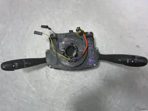 Foto de MANDO MULTIFUNCION CITROEN C3 1.4 HDi (68 CV / 50 KW) referencia 96488208XT