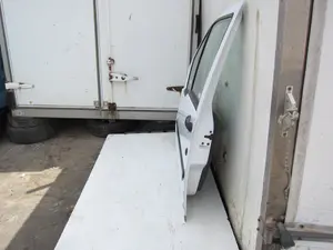 Foto de PUERTA DELANTERA IZQUIERDA FORD TOURNEO CONNECT (TC7) 1.8 TDCi CAT (75 CV / 55 KW) foto 10