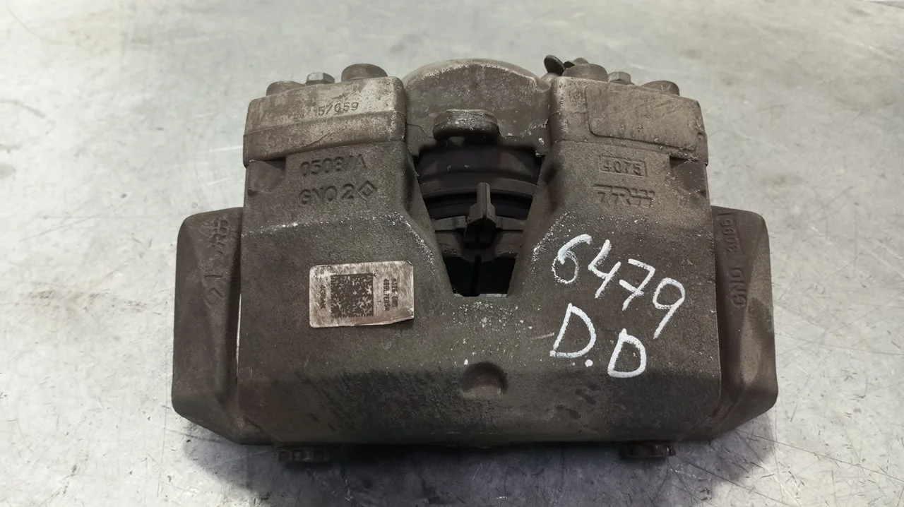 Foto de PINZA DE FRENO DELANTERA DERECHA AUDI A6 AVANT (4GD) 2.0 16V TDI (190 CV / 140 KW) referencia 32348422