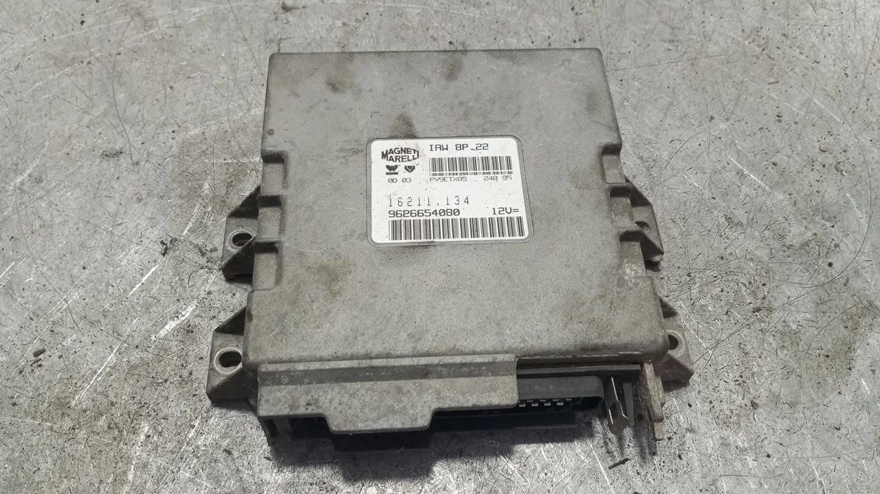 Foto de CENTRALITA MOTOR UCE PEUGEOT 806 1.9 Turbodiesel (92 CV / 68 KW) referencia 9626654080