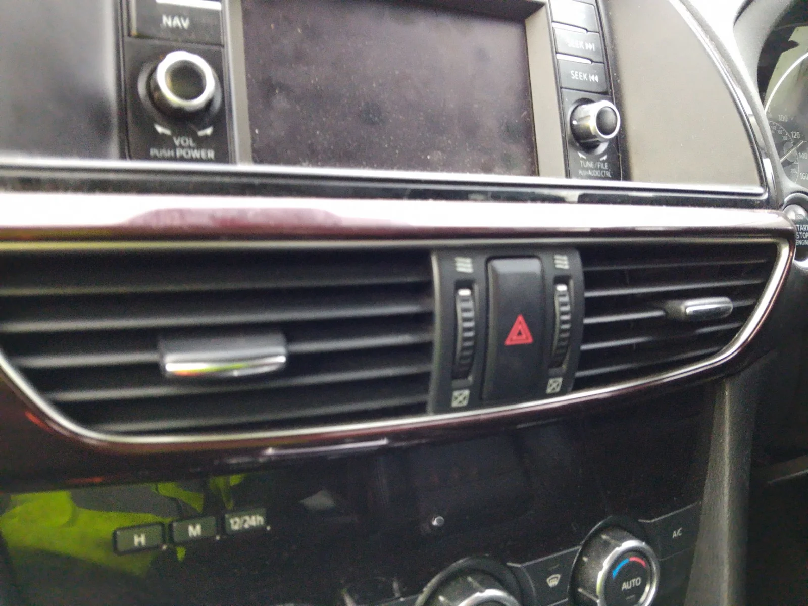 Foto de WARNING MAZDA 6 BERLINA (GJ) 2.2 Turbodiesel CAT (175 CV / 129 KW)