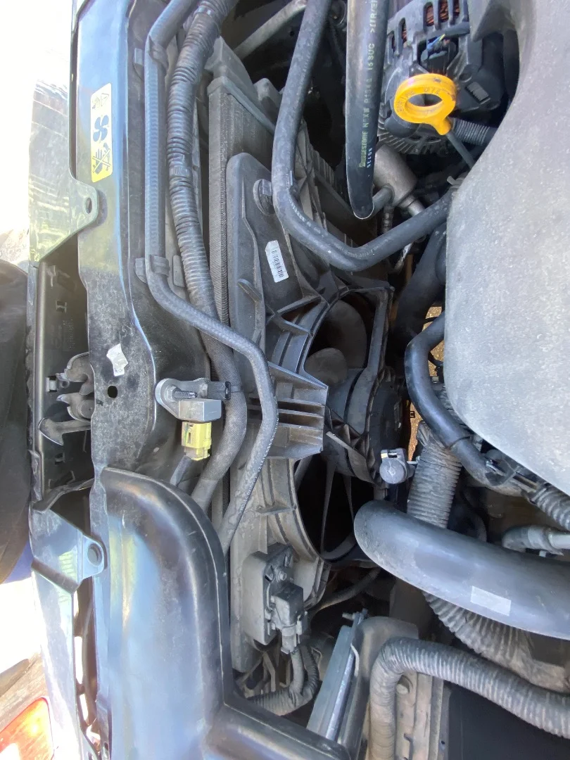 Foto de RADIADOR AGUA NISSAN QASHQAI (J10) 2.0 16V CAT (141 CV / 104 KW) referencia 21410JD50C