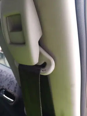 Foto de CINTURON SEGURIDAD DELANTERO IZQUIERDO CITROEN C3 PICASSO 1.6 16V (120 CV / 88 KW)