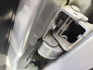 Foto de RETENEDOR PUERTA PEUGEOT 207 1.6 16V HDi (90 CV / 66 KW)