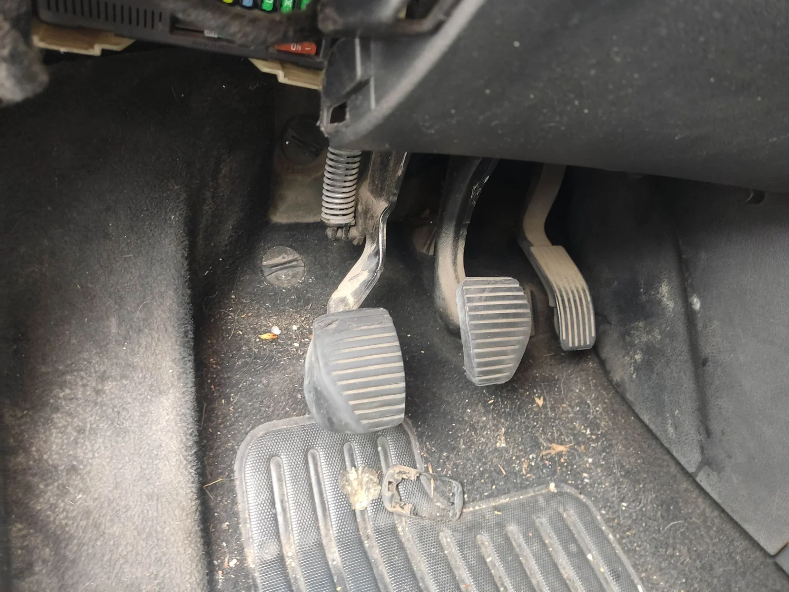 Foto de PEDAL EMBRAGUE PEUGEOT 207 1.6 HDi FAP CAT (9HZ / DV6TED4) (109 CV / 80 KW)