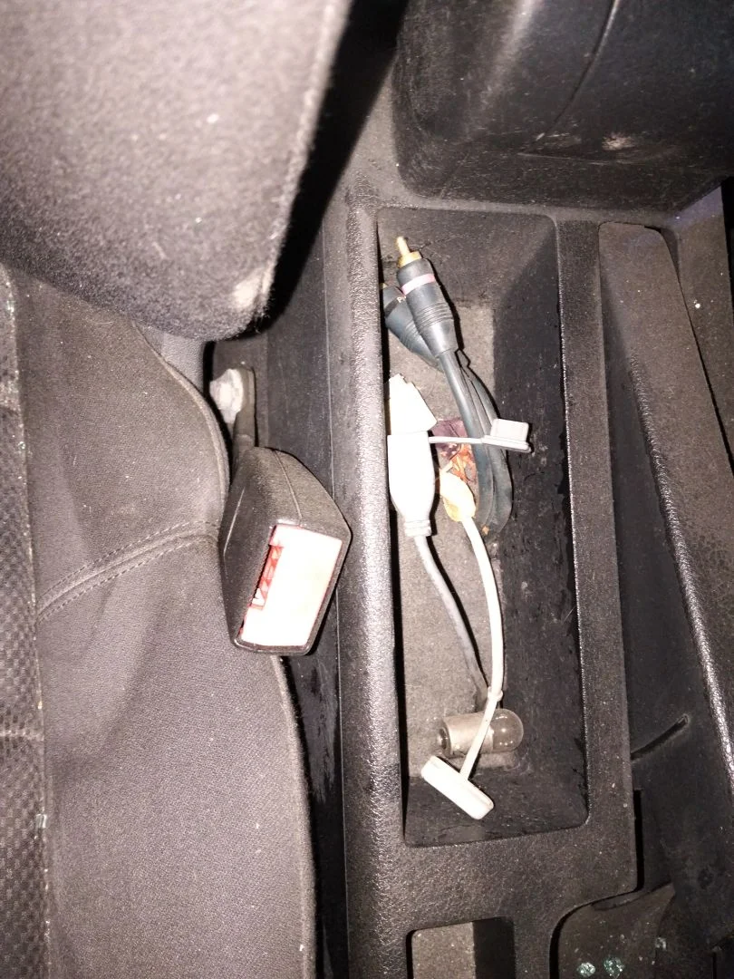 Foto de ENGANCHE CINTURON DELANTERO DERECHO AUDI A4 BERLINA (8E)
