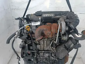 Foto de MOTOR COMPLETO PEUGEOT 206 1.4 HDi (68 CV / 50 KW) referencia 8HX foto 5