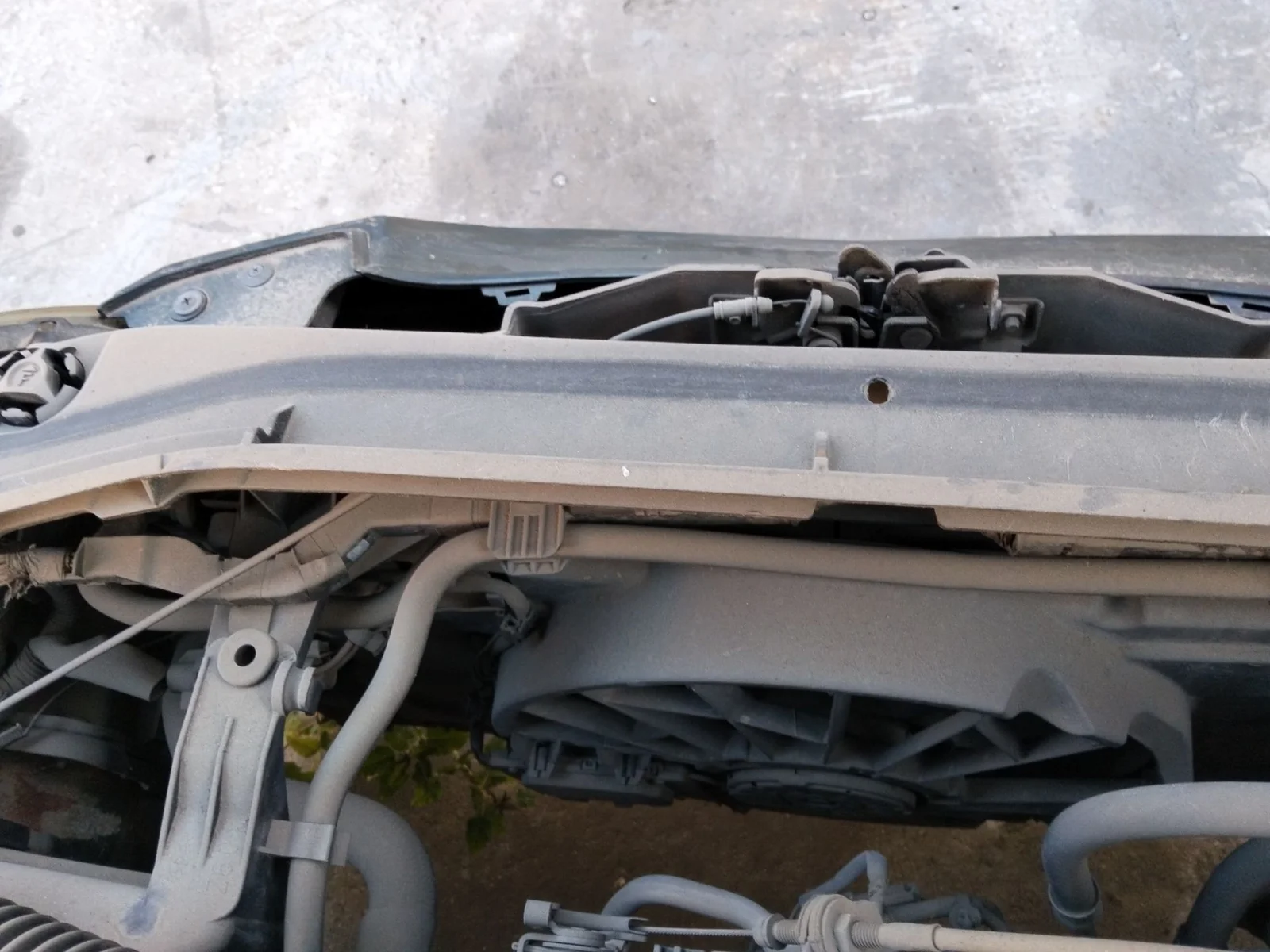 Foto de RADIADOR AGUA MAZDA 3 BERLINA (BK) 1.6 16V CAT (105 CV / 77 KW) referencia Z602-15-200C