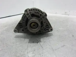 Foto de ALTERNADOR NISSAN MICRA (K11) 1.0 16V CAT (54 CV / 40 KW) referencia 231005F600