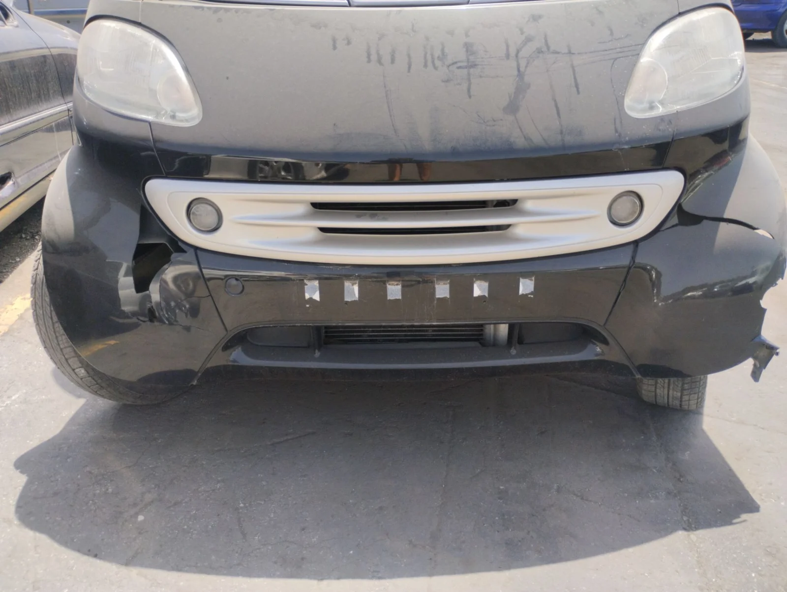 Foto de REJILLA DELANTERA SMART CITY-COUPE 0.6 Turbo CAT (54 CV / 40 KW)