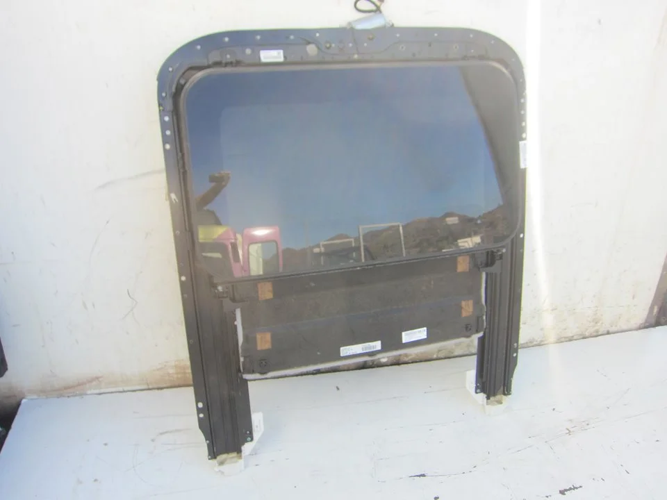Foto de TECHO ELECTRICO AUDI A6 BERLINA (4F2) 4.2 V8 40V (335 CV / 246 KW) referencia 4F5877041B