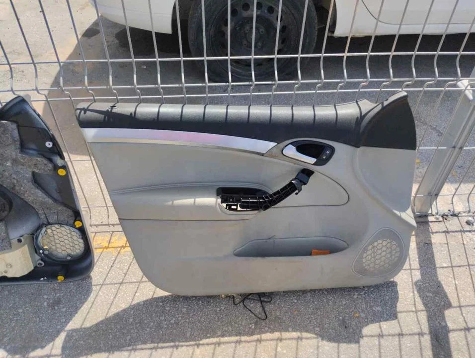 Foto de GUARNECIDO PUERTA DELANTERA IZQUIERDA SAAB 9-3 BERLINA 1.9 TiD CAT (150 CV / 110 KW) referencia 12766335