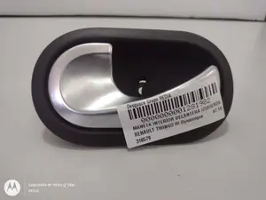 Foto de MANETA INTERIOR DELANTERA IZQUIERDA RENAULT TWINGO III 1.0 SCe (71 CV / 52 KW) referencia 310579