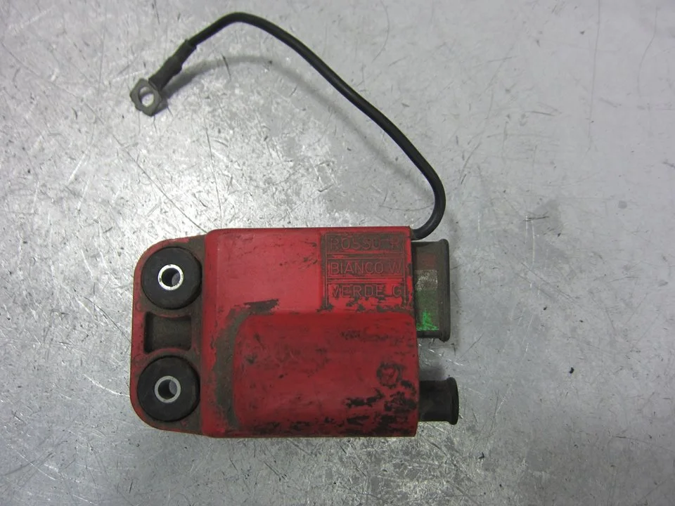 Foto de BOBINA ENCENDIDO PIAGGIO (VESPA) ZIP referencia 32391011