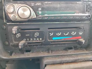 Foto de MANDO CALEFACCION / AIRE ACONDICIONADO NISSAN CABSTAR E 3.0 Diesel (120 CV / 88 KW)