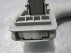Foto de NO IDENTIFICADO SEAT LEON (5F1) 1.6 TDI (105 CV / 77 KW) referencia 5F0857607A foto 2