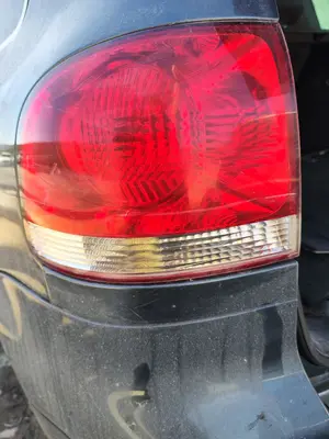 Foto de PILOTO TRASERO IZQUIERDO VOLKSWAGEN TOUAREG (7L6) 4.2 V8 32V FSI (350 CV / 257 KW)