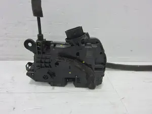 Foto de CERRADURA PUERTA TRASERA DERECHA NISSAN MICRA (K14) 0.9 CAT (90 CV / 66 KW) referencia 825005FA0A foto 7