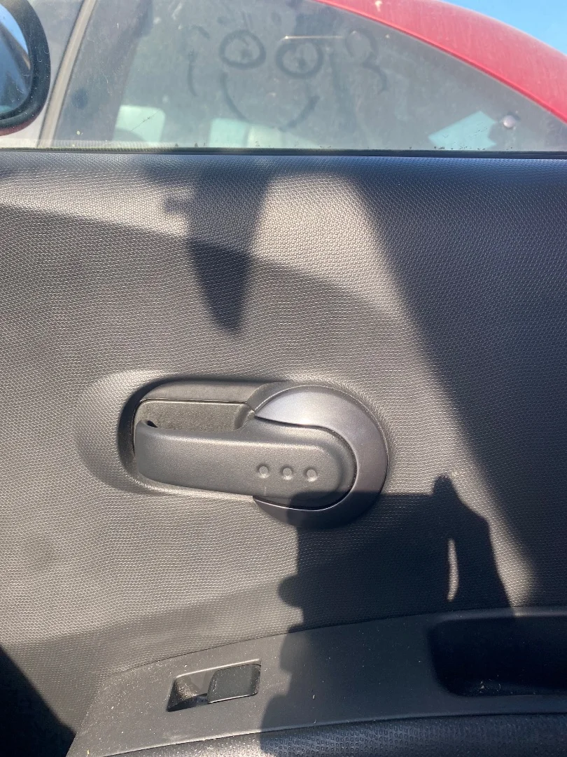Foto de MANETA INTERIOR DELANTERA DERECHA NISSAN MICRA (K12E) referencia 80670BG00C