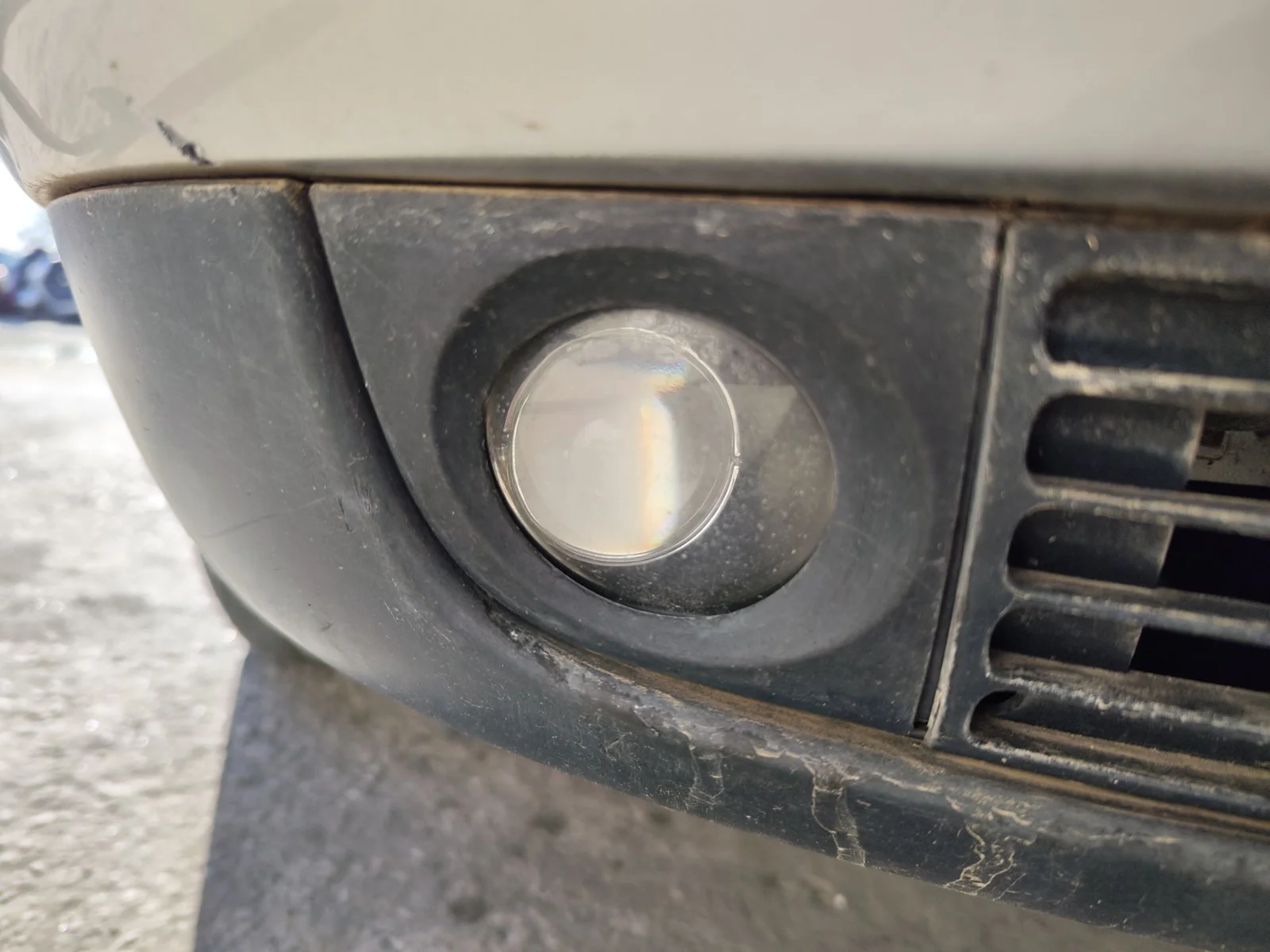 Foto de FARO ANTINIEBLA DERECHO AUDI A8 (D2) 4.2 V8 40V (310 CV / 228 KW)