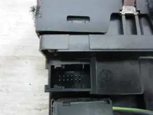 Foto de MANDO ELEVALUNAS DELANTERO DERECHO BMW SERIE X5 (E53) 3.0 24V CAT (231 CV / 170 KW) referencia 6907500 foto 5