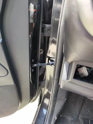 Foto de RETENEDOR PUERTA NISSAN NOTE (E11E) 1.4 CAT (88 CV / 65 KW)