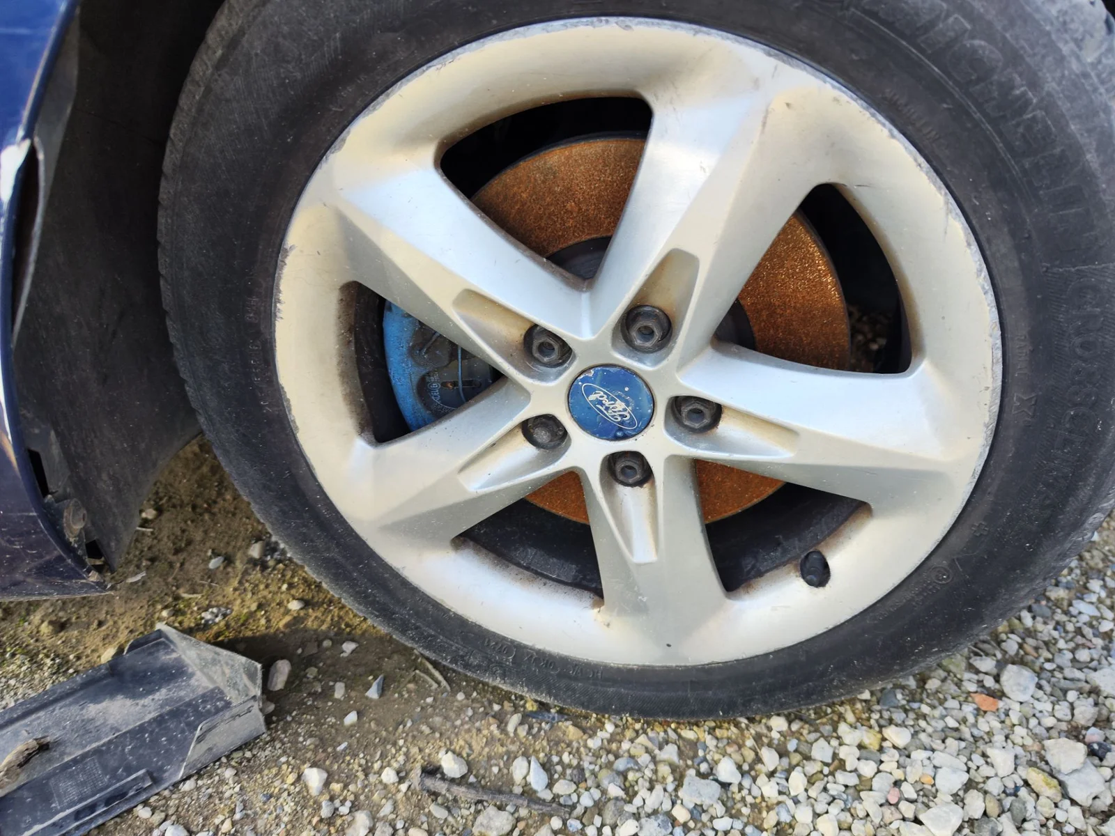 Foto de LLANTA FORD FOCUS CABRIO (CA5) 2.0 TDCi CAT (136 CV / 100 KW)