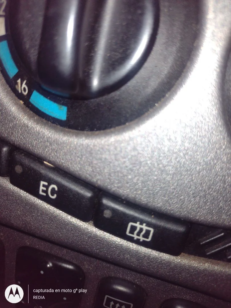 Foto de INTERRUPTOR MERCEDES-BENZ CLASE A (BM 168) 1.6 CAT (102 CV / 75 KW)