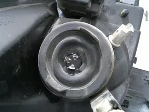 Foto de FARO IZQUIERDO CITROEN XSARA PICASSO 1.6 (95 CV / 70 KW) referencia 085521116L foto 2