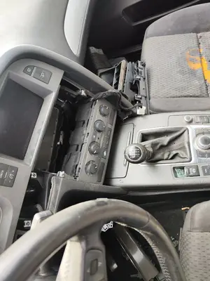 Foto de WARNING AUDI A6 BERLINA (4F2) 2.0 TDI (140 CV / 103 KW)
