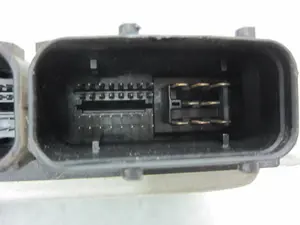 Foto de CENTRALITA MOTOR UCE SEAT IBIZA (6L1) 1.9 SDI (64 CV / 47 KW) referencia 038906019HT foto 5