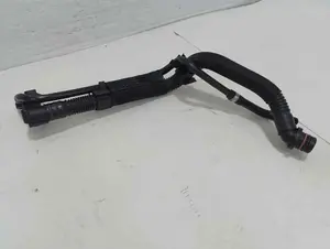 Foto de TUBO PORSCHE MACAN (95BA) referencia 10688000608 foto 1