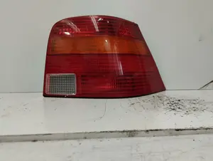 Foto de PILOTO TRASERO DERECHO VOLKSWAGEN GOLF IV BERLINA (1J1)(10.1997) 1.9 TDI (116 CV / 85 KW) referencia 89397261