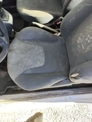 Foto de ASIENTO DELANTERO IZQUIERDO FORD KA (CCU) 1.3 TDCi CAT (75 CV / 55 KW)