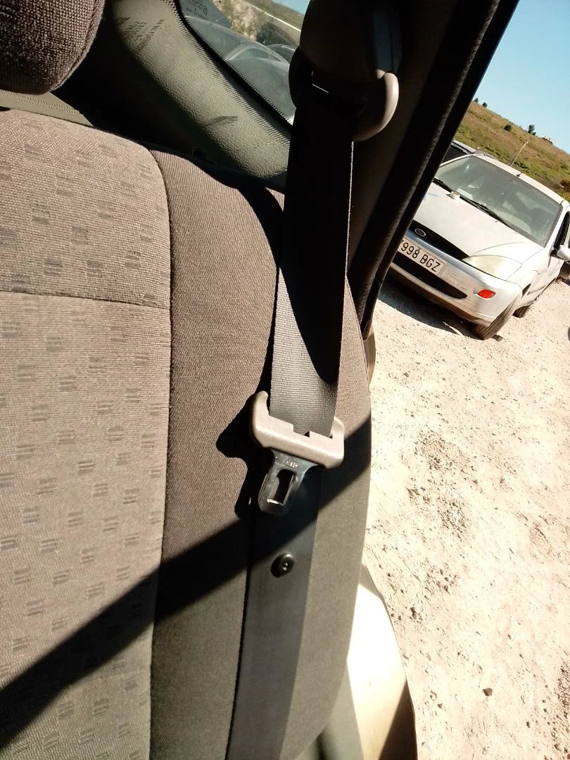 Foto de CINTURON SEGURIDAD TRASERO IZQUIERDO KIA RIO (BC) 1.3 CAT (75 CV / 55 KW)