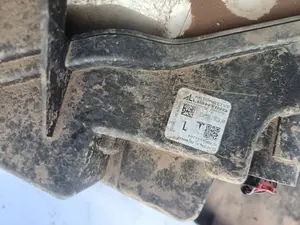Foto de FARO ANTINIEBLA IZQUIERDO TESLA MODEL 3 eléctrico 258 kW (cont. 153 kW) (350 CV / 258 KW) referencia 1077395-00-D foto 2