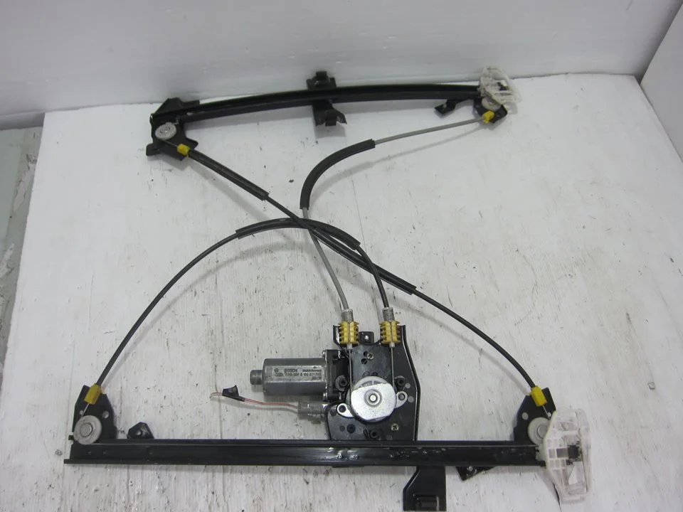Foto de ELEVALUNAS DELANTERO DERECHO PEUGEOT PARTNER TEPEE 1.6 (90 CV / 66 KW) referencia 130821782