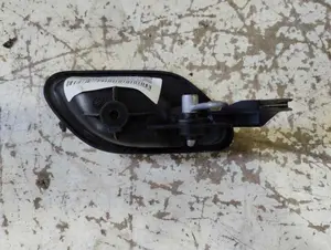 Foto de MANETA INTERIOR DELANTERA IZQUIERDA BMW SERIE 5 BERLINA (E39) 2.5 24V CAT (170 CV / 125 KW) referencia 8226049 foto 2