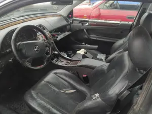 Foto de APOYABRAZOS CENTRAL MERCEDES-BENZ CLK (BM 208) COUPE 3.2 V6 18V CAT (218 CV / 160 KW) referencia A2089700230 9B50