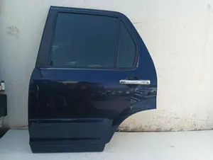 Foto de PUERTA TRASERA IZQUIERDA HONDA CR-V (RD8) 2.0 VTEC CAT (150 CV / 110 KW)