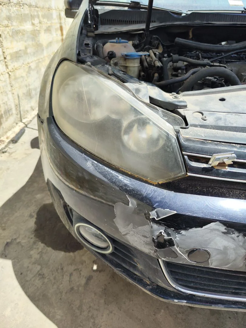 Foto de FARO DERECHO VOLKSWAGEN GOLF VI (5K1)(10.2008) 2.0 TDI (110 CV / 81 KW) referencia 5K1941006S