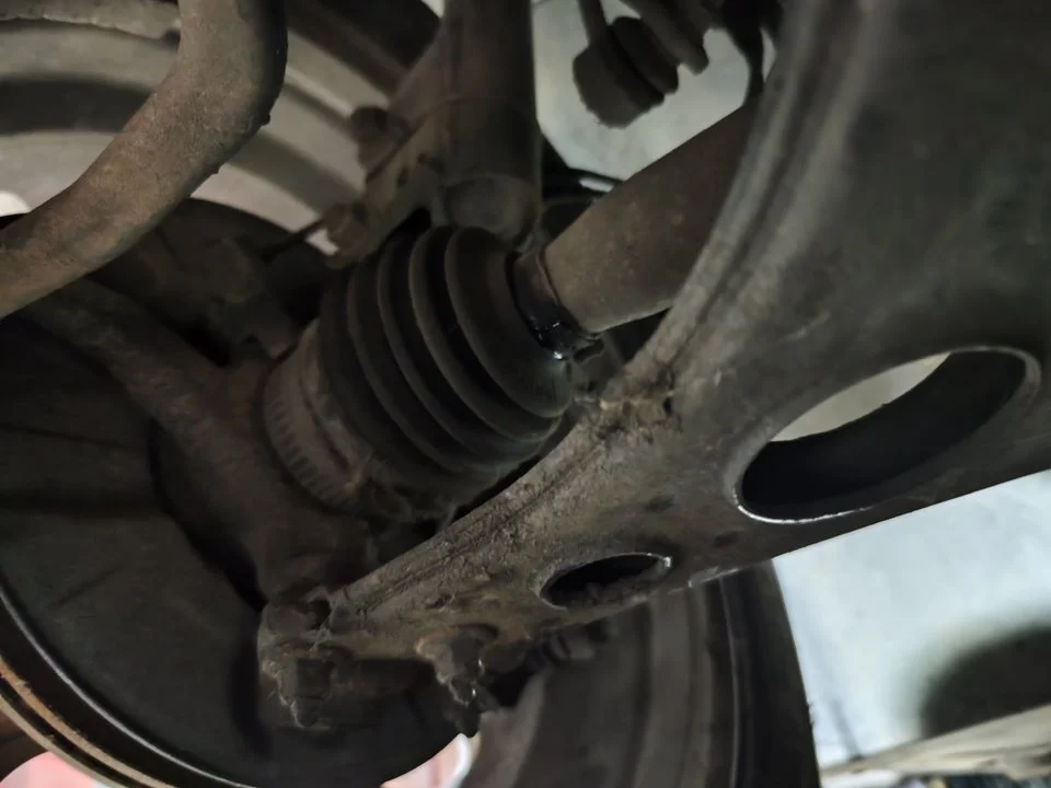 Foto de BRAZO SUSPENSION INFERIOR DELANTERO DERECHO MERCEDES-BENZ CLASE A (BM 168) 1.7 CDI Diesel CAT (95 CV / 70 KW) referencia 1683302307