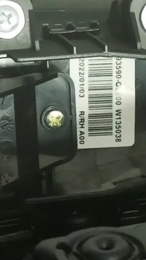Foto de MANDO ELEVALUNAS TRASERO DERECHO KIA NIRO (SG2) Híbrido 104 kW (1.6 Ltr. - 77 kW) (141 CV / 104 KW) referencia 93590G5900 foto 2