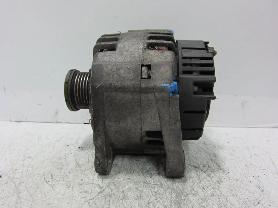 Foto de ALTERNADOR RENAULT LAGUNA (B56) 1.9 dCi Diesel CAT (107 CV / 79 KW) referencia SG12B071
