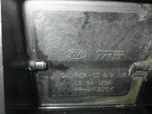 Foto de REJILLA AIREADORA KIA CERATO (LD) 2.0 Turbodiesel CAT (113 CV / 83 KW) referencia LD84120A foto 2