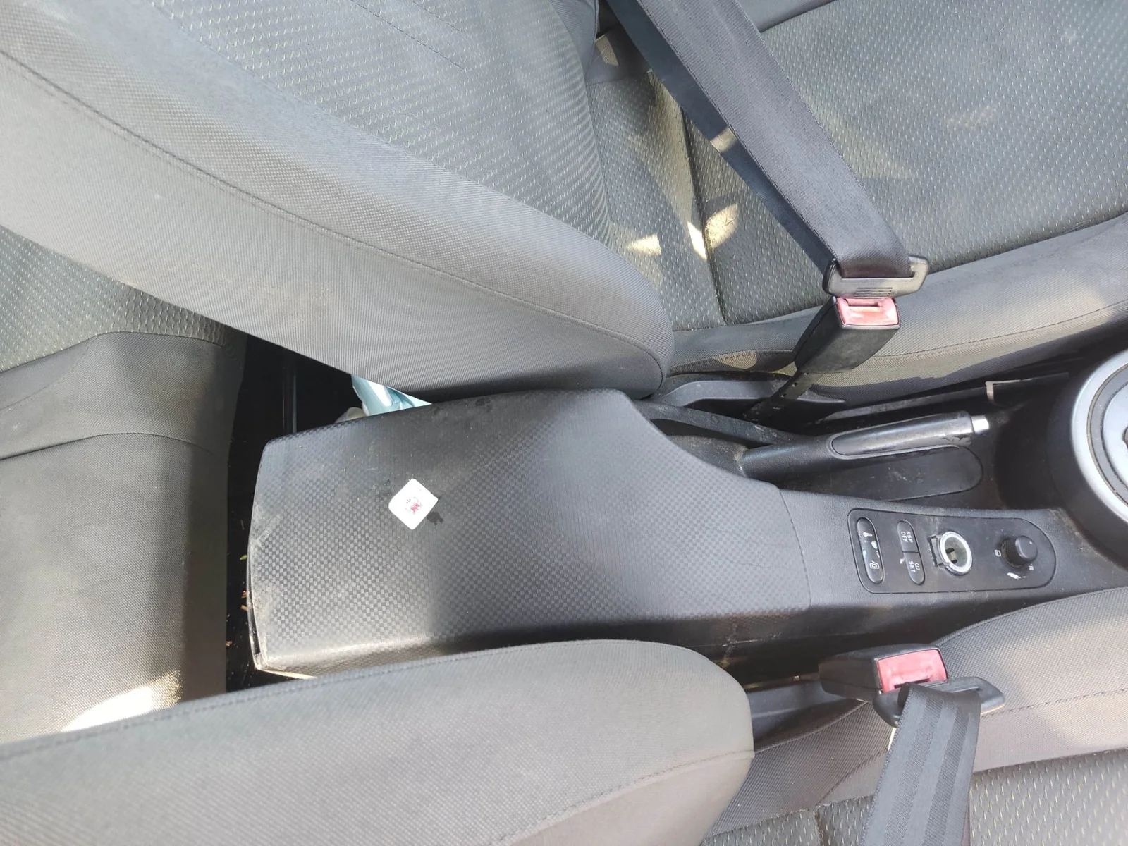 Foto de APOYABRAZOS CENTRAL SEAT ALTEA (5P1) 2.0 TDI (140 CV / 103 KW)