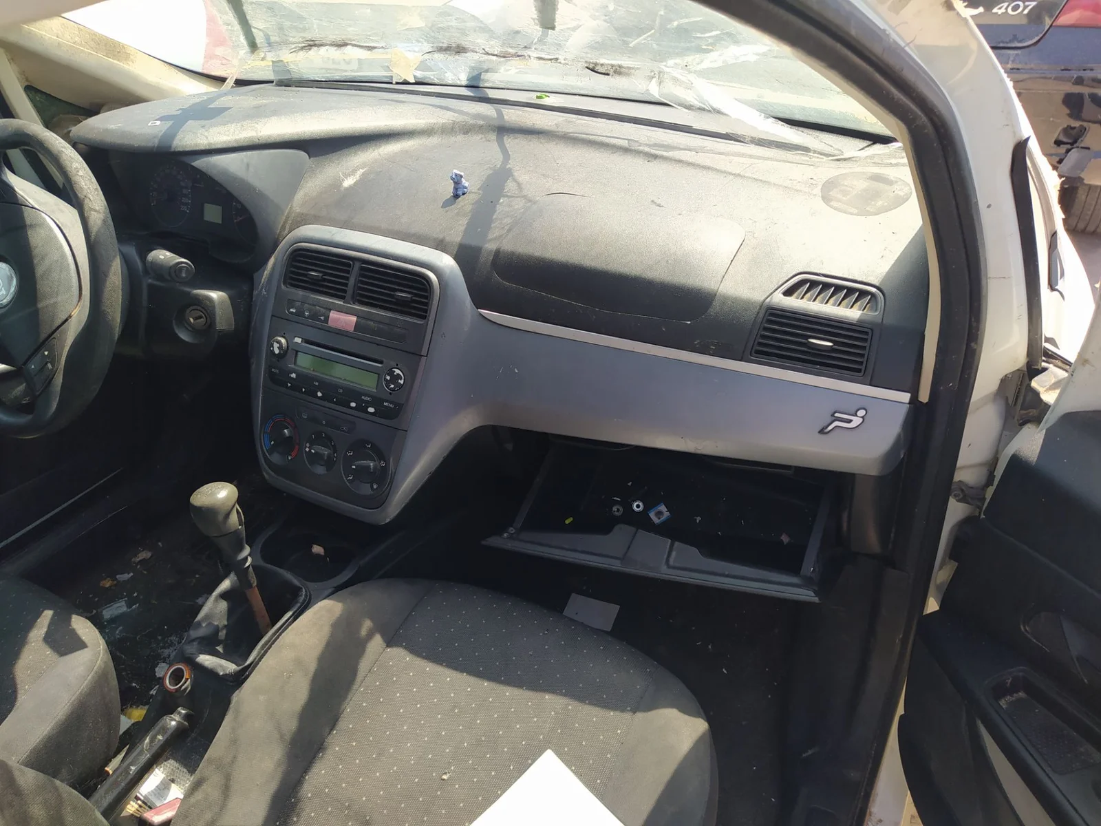 Foto de CONSOLA CENTRAL FIAT GRANDE PUNTO (199) 1.3 16V JTD CAT (75 CV / 55 KW)