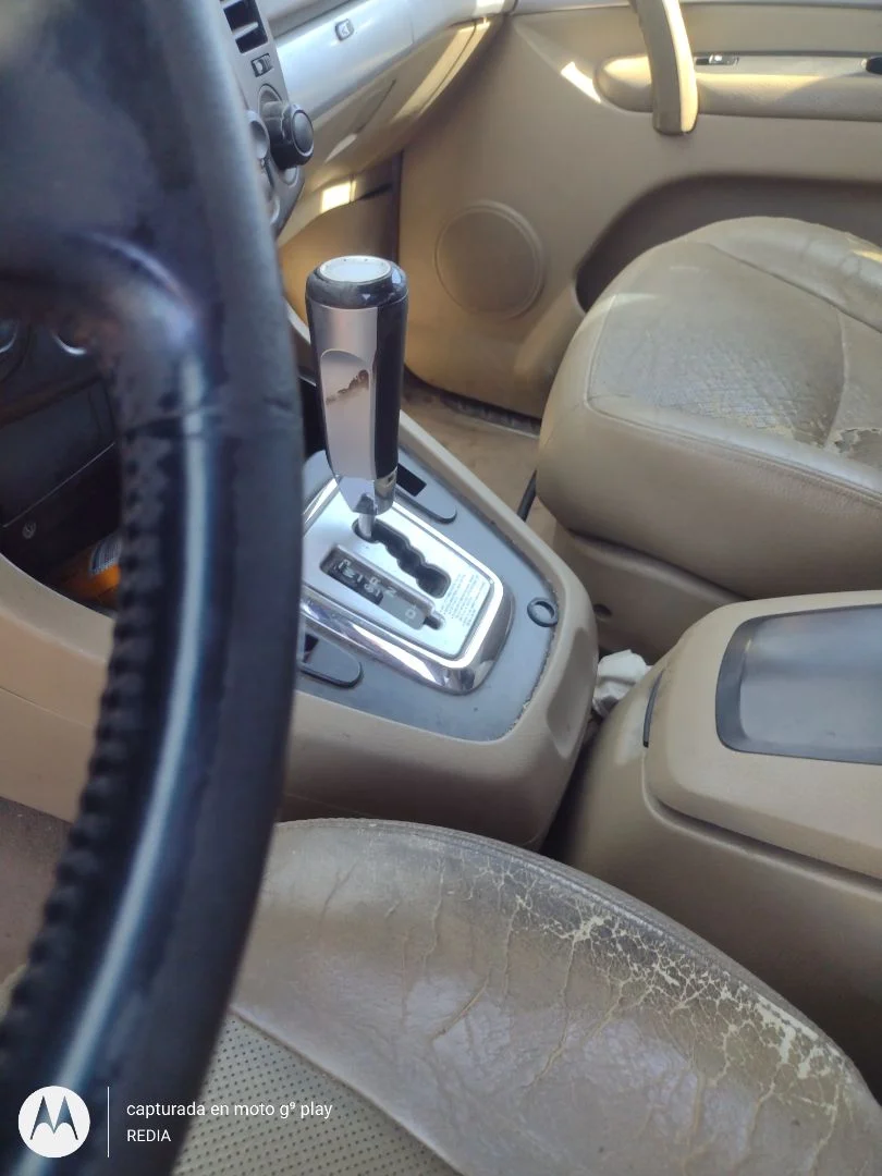 Foto de PALANCA CAMBIO SSANGYONG RODIUS 2.7 Turbodiesel CAT (163 CV / 120 KW)